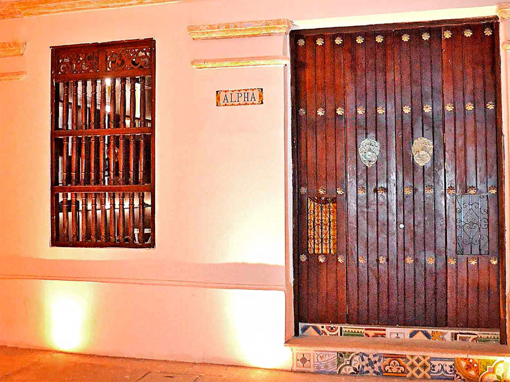 HOTEL CASA ALPHA 07